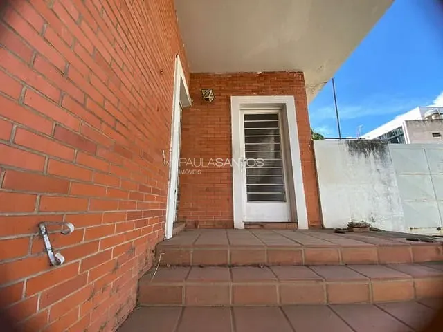 Casa com 480m² 3 quartos e 2 banheiros, à venda, no bairro Vila Assis em Sorocaba