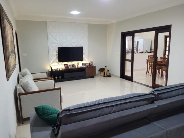 Casa com 1250m² 3 quartos e 3 banheiros, à venda, no bairro Casa Blanca em Vargem Grande Paulista