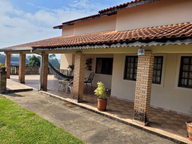 Casa com 1250m² 3 quartos e 3 banheiros, à venda, no bairro Casa Blanca em Vargem Grande Paulista