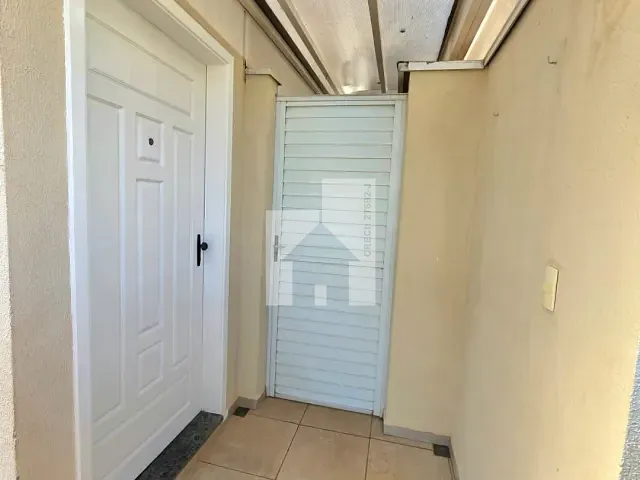 Casa 3 quartos e 3 banheiros, para alugar, no bairro Jardim Shangai em Jundiaí