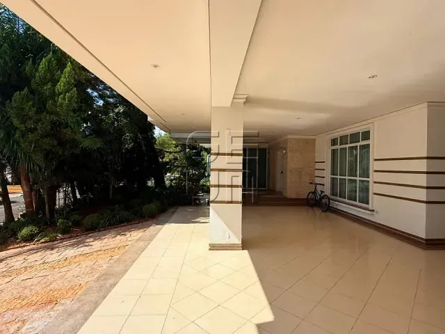 Casa 4 quartos e 7 banheiros, à venda, no bairro Jardim São Jorge em Londrina