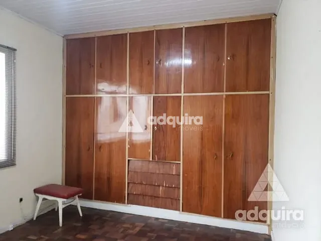 Casa com 515m² 3 quartos e 3 banheiros, à venda, no bairro Nova Rússia em Ponta Grossa