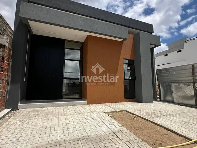 Casa 3 quartos e 1 banheiro, à venda, no bairro Serrotão em Campina Grande