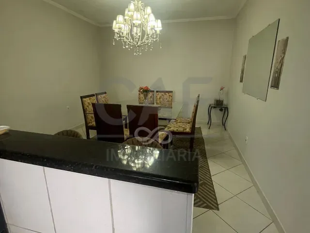 Casa com 247m² 3 quartos e 3 banheiros, à venda, no bairro Jardim Sylvio Rinaldi I em Jaguariúna
