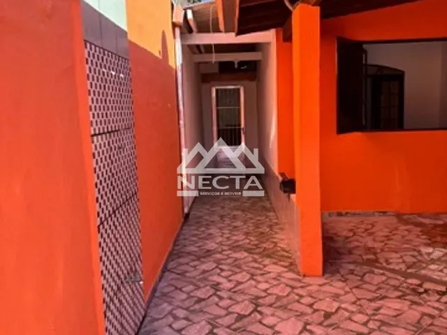 Casa com 125m² 2 quartos e 1 banheiro, à venda, no bairro Jaraguá em Caraguatatuba
