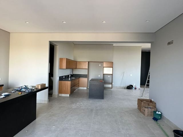 Casa com 1300m² 4 quartos e 6 banheiros, à venda, no bairro Loteamento Parque Chapada de Itu em Itu
