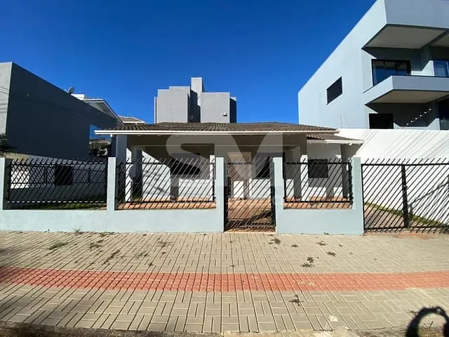 Casa 3 quartos e 1 banheiro, para alugar, no bairro Passo dos Fortes em Chapecó