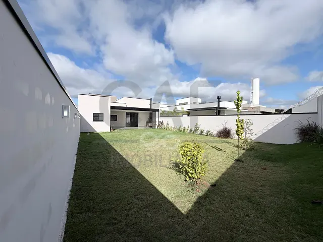 Casa com 561m² 3 quartos e 4 banheiros, à venda, no bairro Residencial Portal do Sol em Holambra