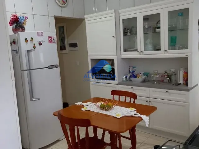 Casa com 900m² 8 quartos e 8 banheiros, à venda, no bairro Rio da Prata em Ubatuba