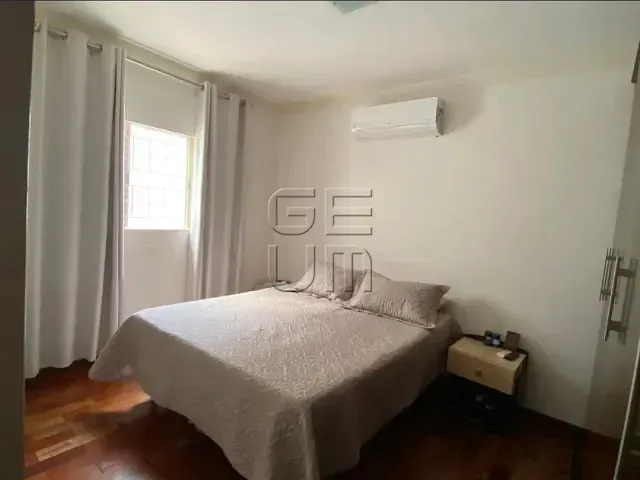 Casa com 250m² 4 quartos e 3 banheiros, à venda, no bairro Novo Aeroporto em Londrina