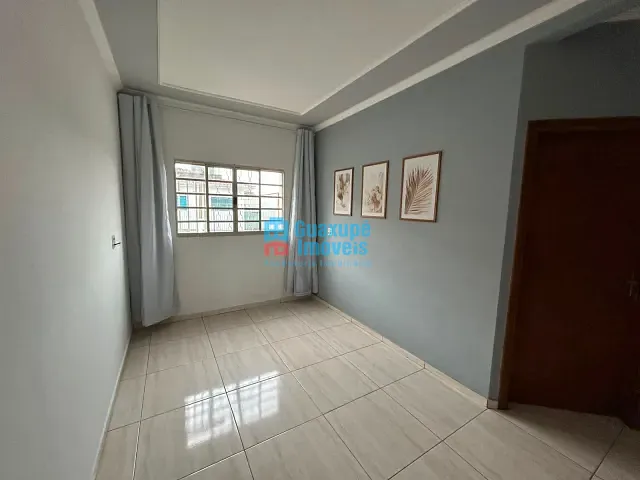 Casa 2 quartos e 1 banheiro, para alugar, no bairro Bela Vista em Guaxupé