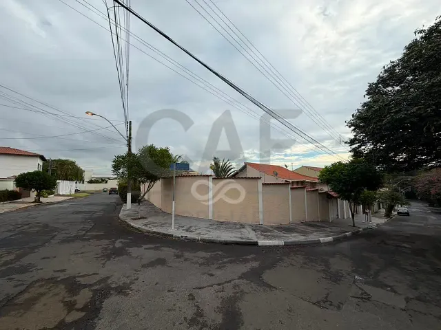 Casa 3 quartos e 4 banheiros, à venda, no bairro Jardim Venturini em Jaguariúna