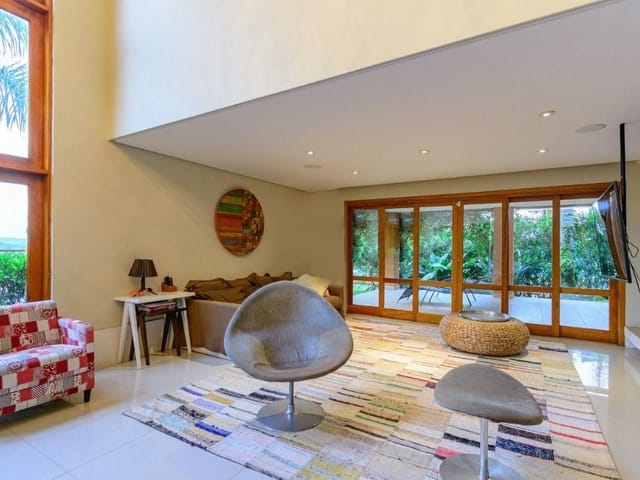 Casa com 830m² 4 quartos e 7 banheiros, à venda, no bairro Chácara Vista Alegre em Cotia