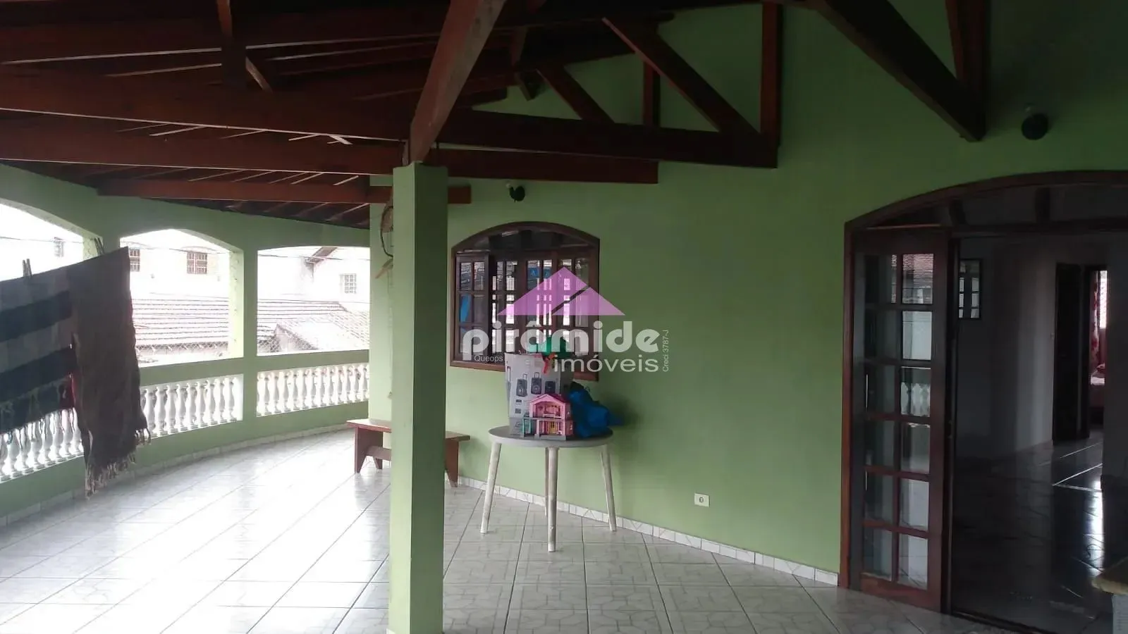 Casa, 2 quartos, 202 m² - Foto 1