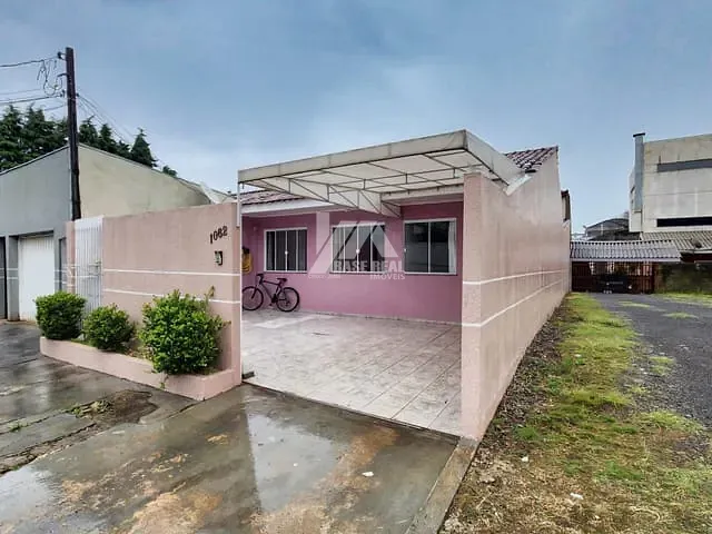 Casa com 150m² 2 quartos e 1 banheiro, à venda, no bairro Dos Estados em Guarapuava