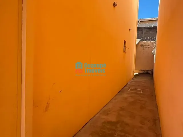 Casa 2 quartos e 2 banheiros, à venda, no bairro Jardim Cinquentenário em Guaxupé