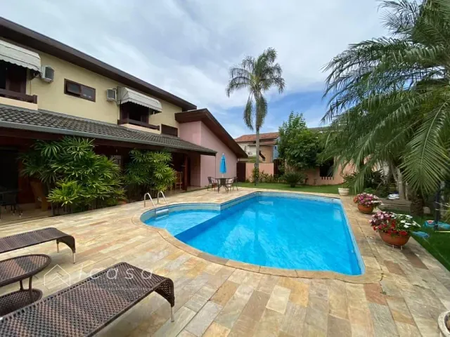Casa com 550m² 3 quartos e 2 banheiros, à venda, no bairro Chácara Germana em Caçapava