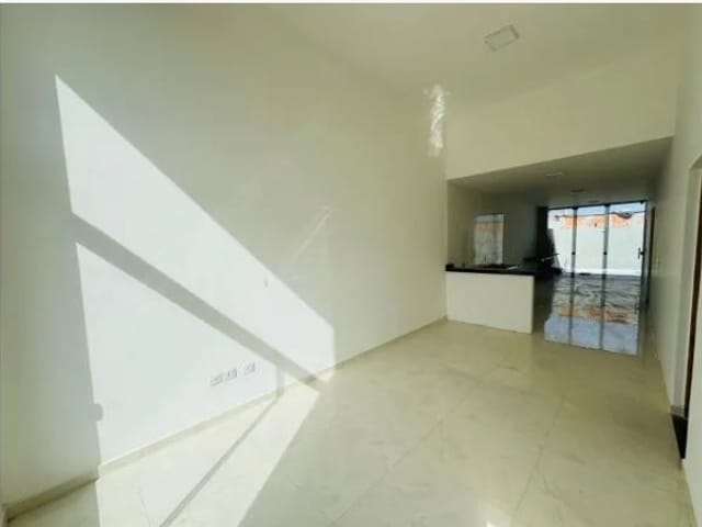 Casa com 109m² 3 quartos e 3 banheiros, à venda, no bairro Nhambuca em Cotia
