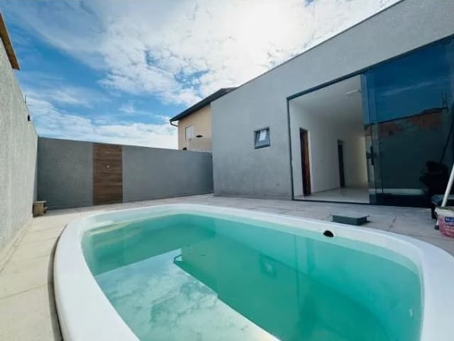 Casa com 109m² 3 quartos e 3 banheiros, à venda, no bairro Nhambuca em Cotia