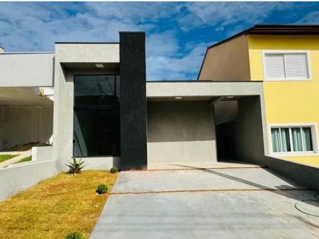 Casa com 109m² 3 quartos e 3 banheiros, à venda, no bairro Nhambuca em Cotia