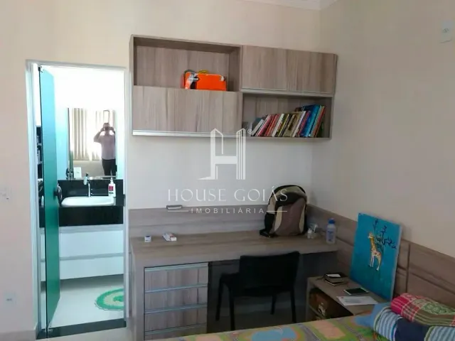 Casa com 377m² 4 quartos e 4 banheiros, à venda, no bairro Jardins Lisboa em Goiânia