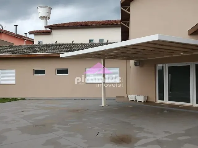 Casa com 1338m² 4 quartos e 5 banheiros, à venda, no bairro Jardim das Flores em Santa Branca