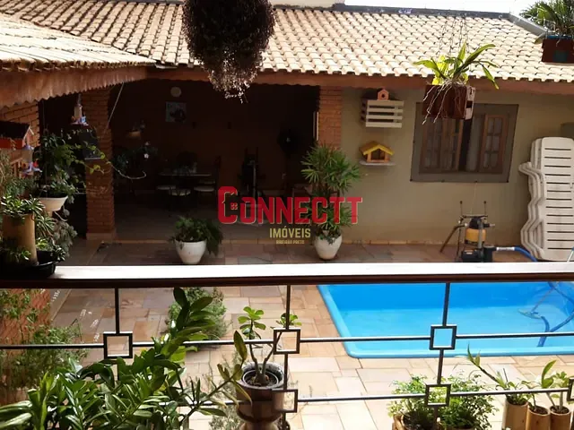 Casa com 270m² 3 quartos e 3 banheiros, à venda, no bairro Parque dos Bandeirantes em Ribeirão Preto