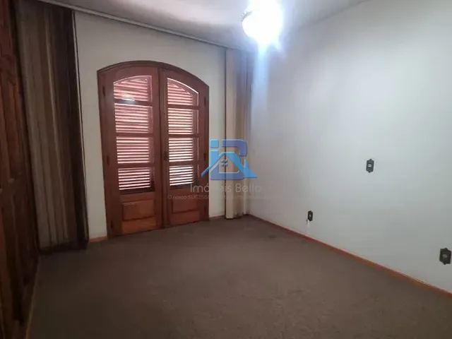 Casa com 420m² 4 quartos e 3 banheiros, à venda, no bairro Nova Itatiba em Itatiba