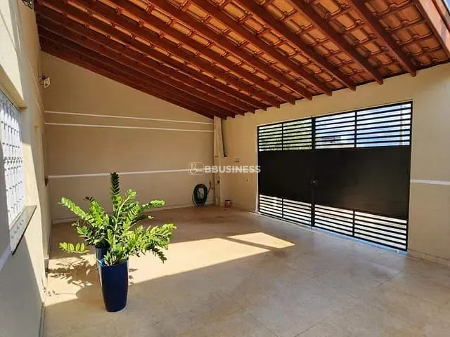 Casa 3 quartos e 3 banheiros, à venda, no bairro Jardim dos Lagos em Nova Odessa