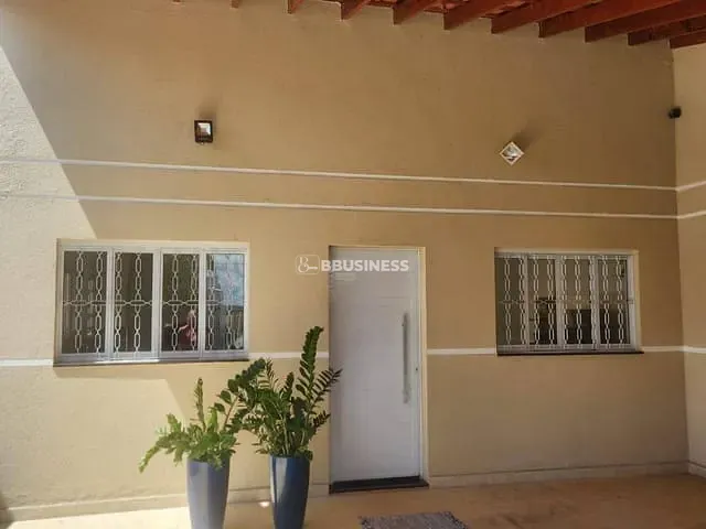 Casa 3 quartos e 3 banheiros, à venda, no bairro Jardim dos Lagos em Nova Odessa