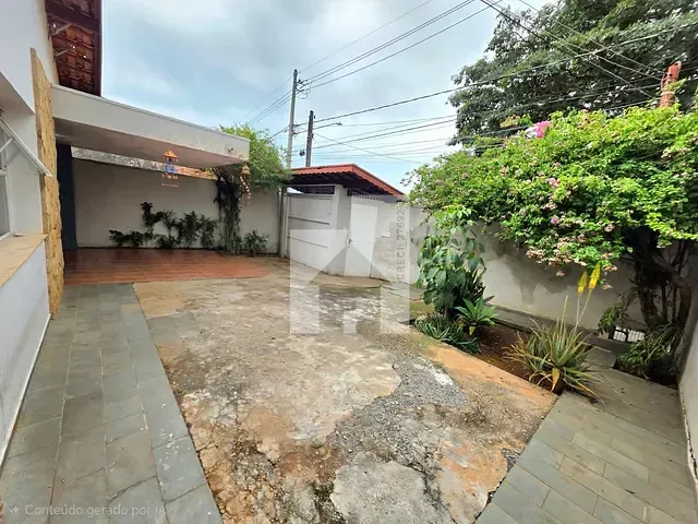 Casa com 270m² 3 quartos e 2 banheiros, à venda, no bairro Caxambu em Jundiaí