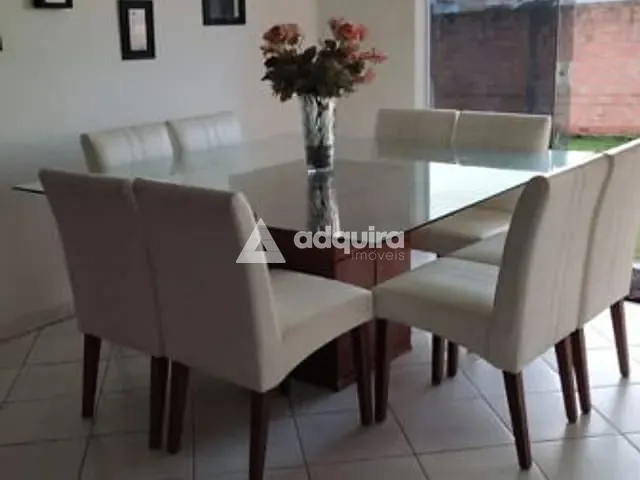 Casa com 558m² 3 quartos e 2 banheiros, à venda, no bairro Uvaranas em Ponta Grossa