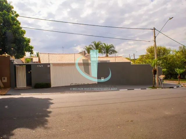 Casa com 662m² 4 quartos e 4 banheiros, à venda, no bairro Vila Sedenho em Araraquara