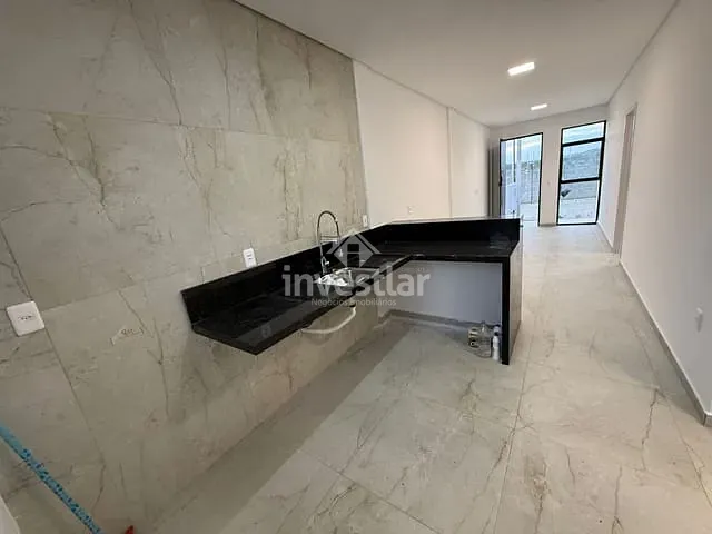 Casa 3 quartos e 1 banheiro, à venda, no bairro Serrotão em Campina Grande