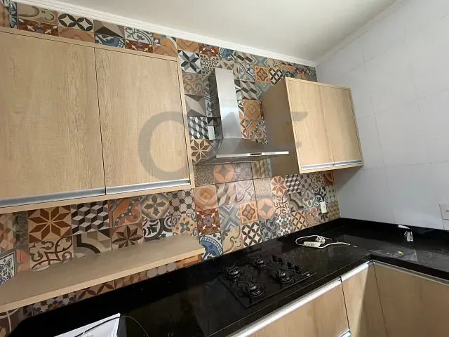 Casa 2 quartos e 3 banheiros, para alugar, no bairro Jardim Cruzeiro do Sul em Jaguariúna