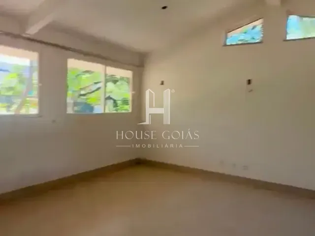 Casa com 870m² 3 quartos e 4 banheiros, à venda, no bairro Jardins Verona em Goiânia