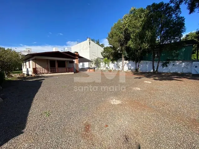 Casa 3 quartos e 2 banheiros, para alugar, no bairro Maria Goretti em Chapecó