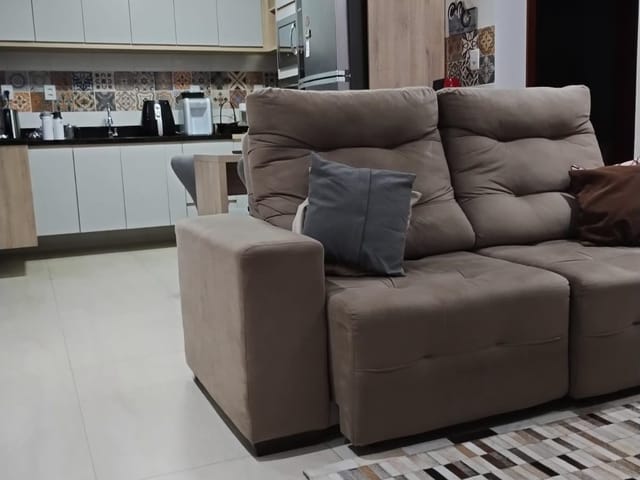 Casa 2 quartos e 1 banheiro, à venda, no bairro Centro em Pelotas