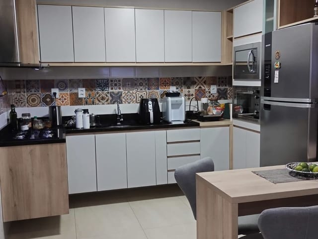 Casa 2 quartos e 1 banheiro, à venda, no bairro Centro em Pelotas