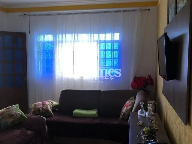 Casa com 205m² 2 quartos e 2 banheiros, à venda, no bairro Jardim Amélia em Paulínia