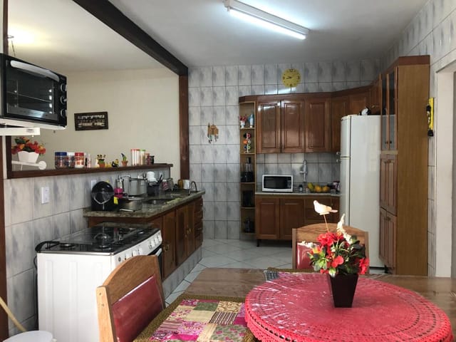 Casa com 410m² 3 quartos e 4 banheiros, à venda, no bairro Santana em Pindamonhangaba