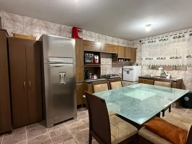 Casa com 360m² 3 quartos e 1 banheiro, à venda, no bairro São Braz em Curitiba