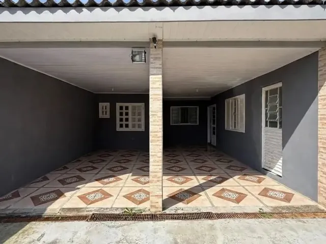 Casa com 360m² 3 quartos e 1 banheiro, à venda, no bairro São Braz em Curitiba
