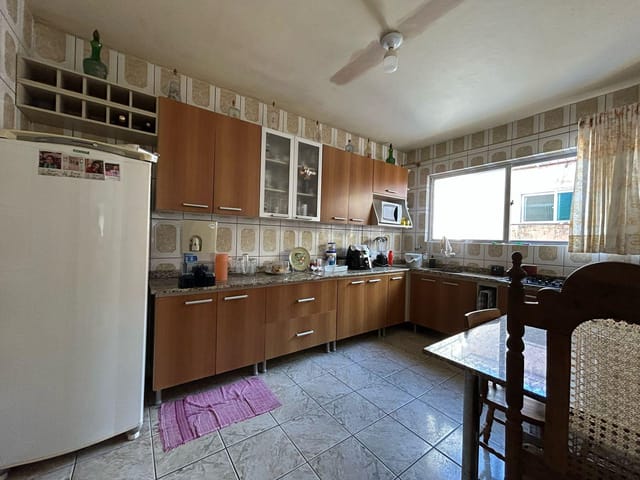 Casa com 120m² 2 quartos e 2 banheiros, à venda, no bairro Três Vendas em Pelotas