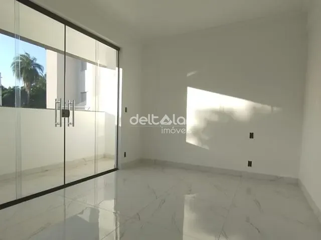 Casa com 107m² 3 quartos e 2 banheiros, à venda, no bairro Santa Amélia em Belo Horizonte