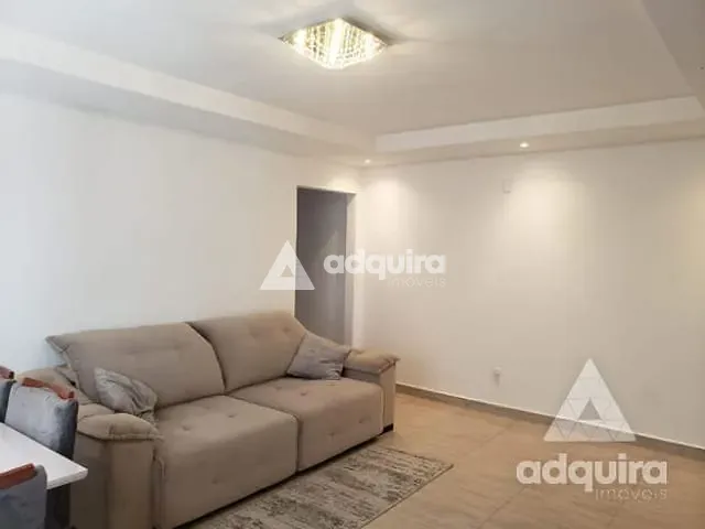 Casa com 196m² 3 quartos e 2 banheiros, à venda, no bairro Uvaranas em Ponta Grossa