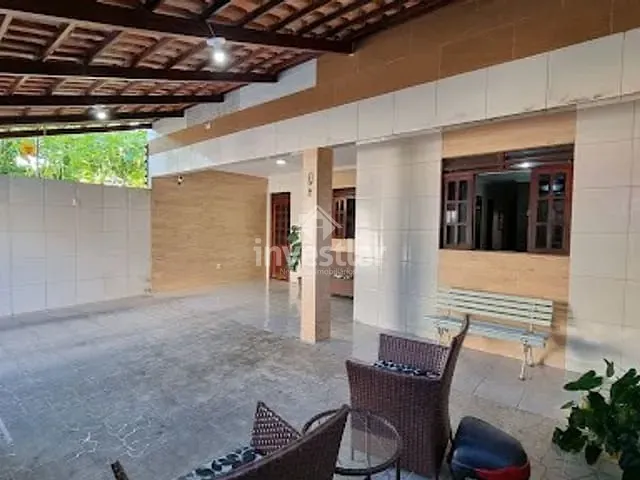 Casa 4 quartos e 3 banheiros, à venda, no bairro Presidente Médici em Campina Grande