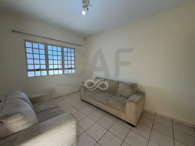 Casa 2 quartos e 1 banheiro, para alugar, no bairro Jardim Planalto em Jaguariúna