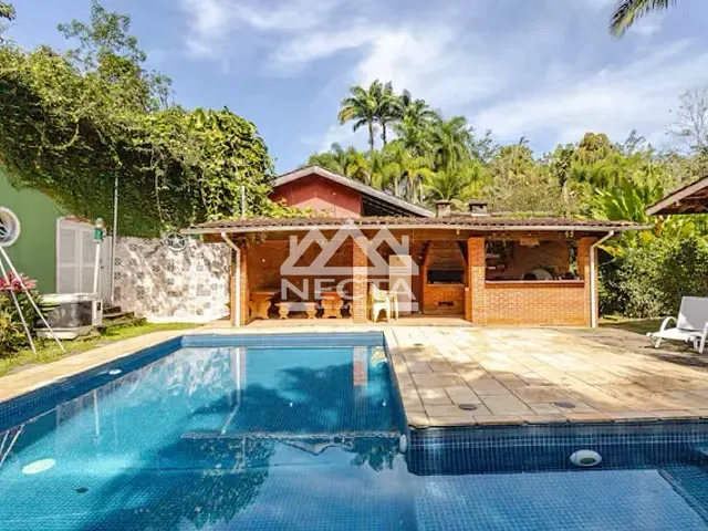 Casa com 800m² 2 quartos e 2 banheiros, à venda, no bairro Juquehy em São Sebastião