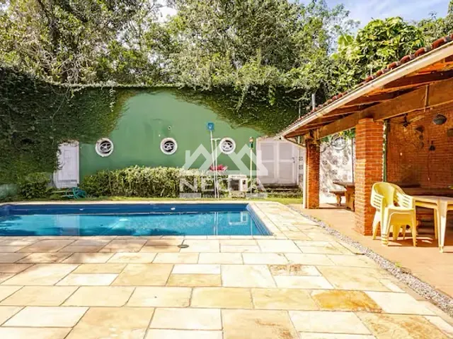 Casa com 800m² 2 quartos e 2 banheiros, à venda, no bairro Juquehy em São Sebastião